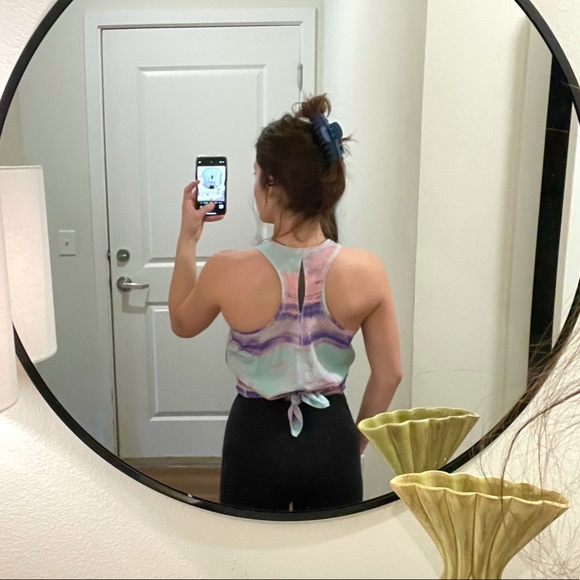 Women’s Workout Tank (Size 4 or 6) - Picture 6 of 8